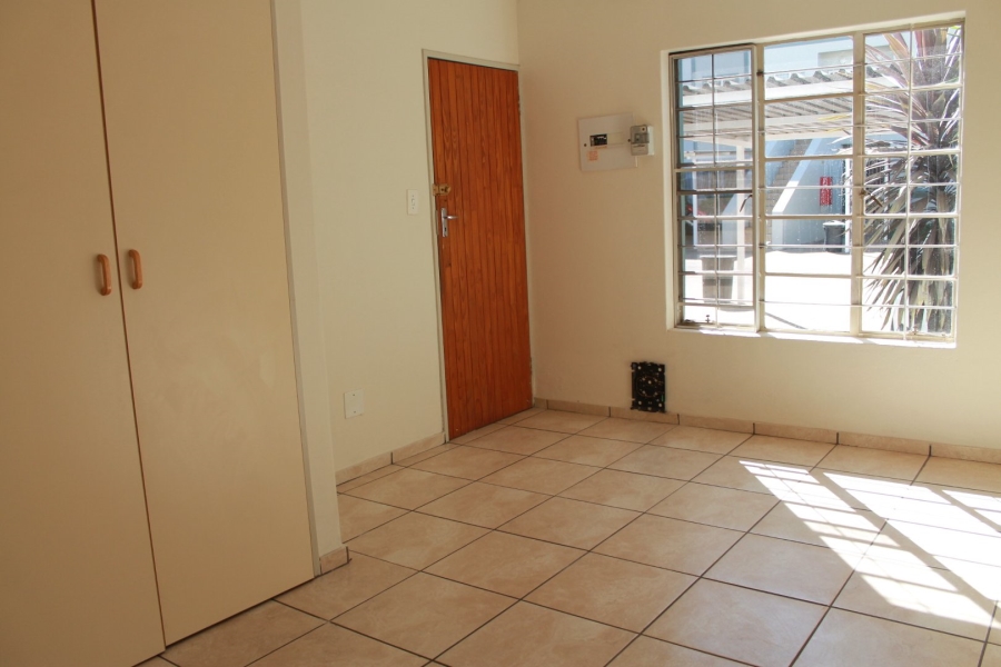 To Let 2 Bedroom Property for Rent in Die Bult North West